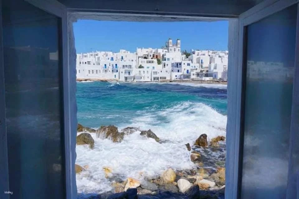 Half-day private tour of Paros highlights with transportation