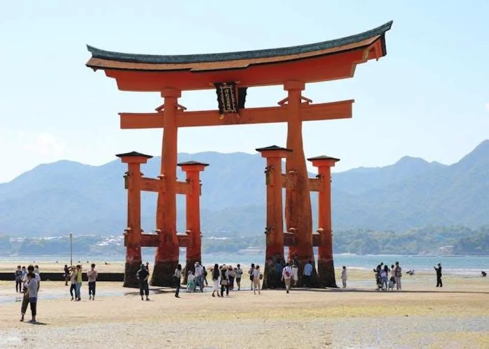 Day trip to Hiroshima and Miyajima by bullet train from Kyoto