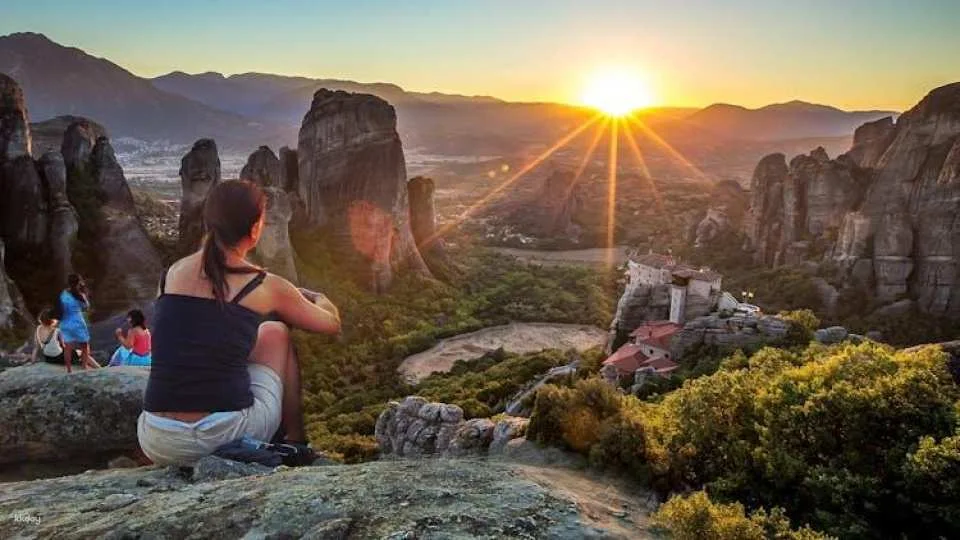 Meteora Monasteries full-day tour from Thessaloniki with local guide