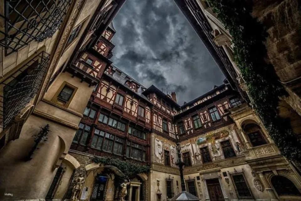 Bran Castle, Peles Castle and Brasov Guided Tour