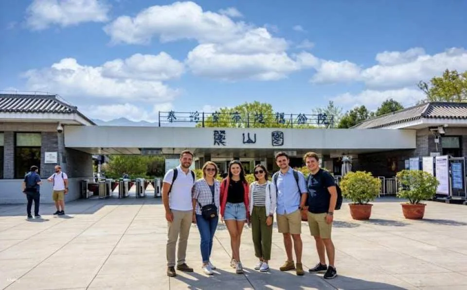 Xi'an Terracotta Army and Lishan Garden tour