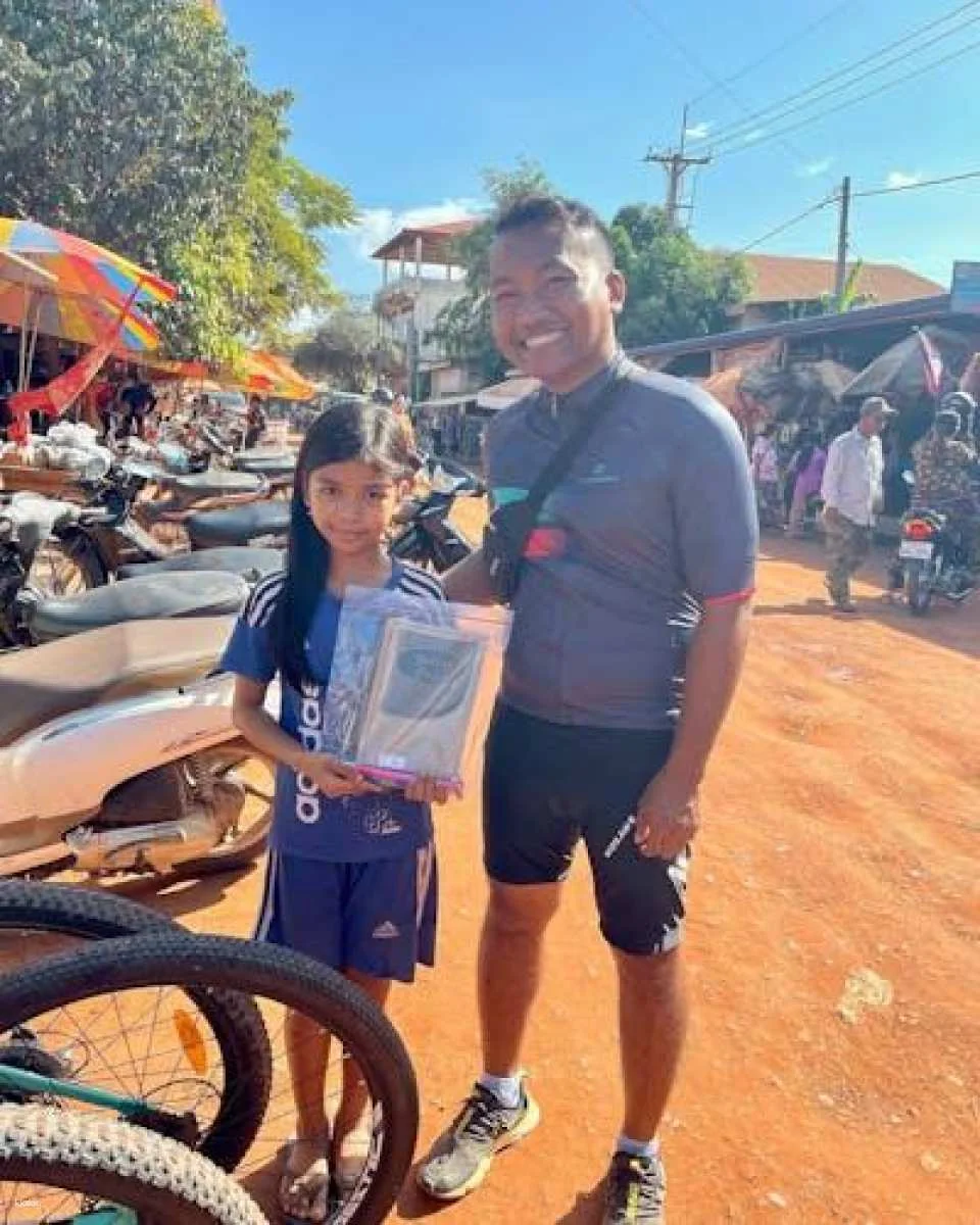 Half-day Siem Reap countryside bike tour with guide