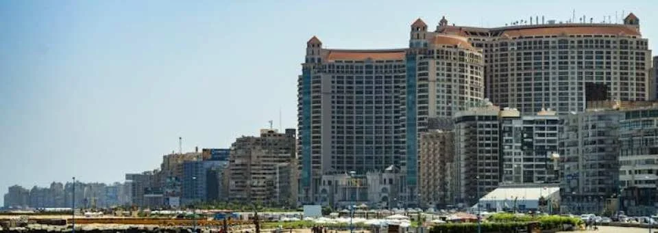 Roman amphitheater, Bombay's pillar and Catacombs tour from Alexandria