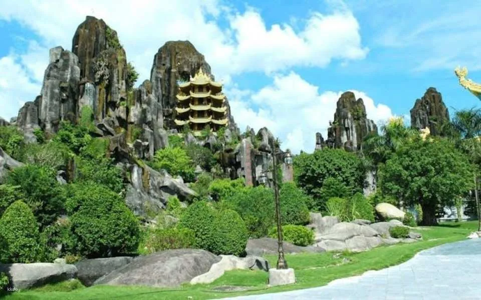 Monkey and Marble Mountains, Coconut Basket Boat and Hoi An City Tour