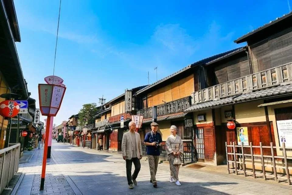 Full-Day Guided Tour of Kansai's Top Attractions