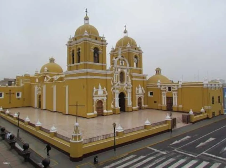Half-Day Private Tour of Trujillo's History and Architecture (620280)