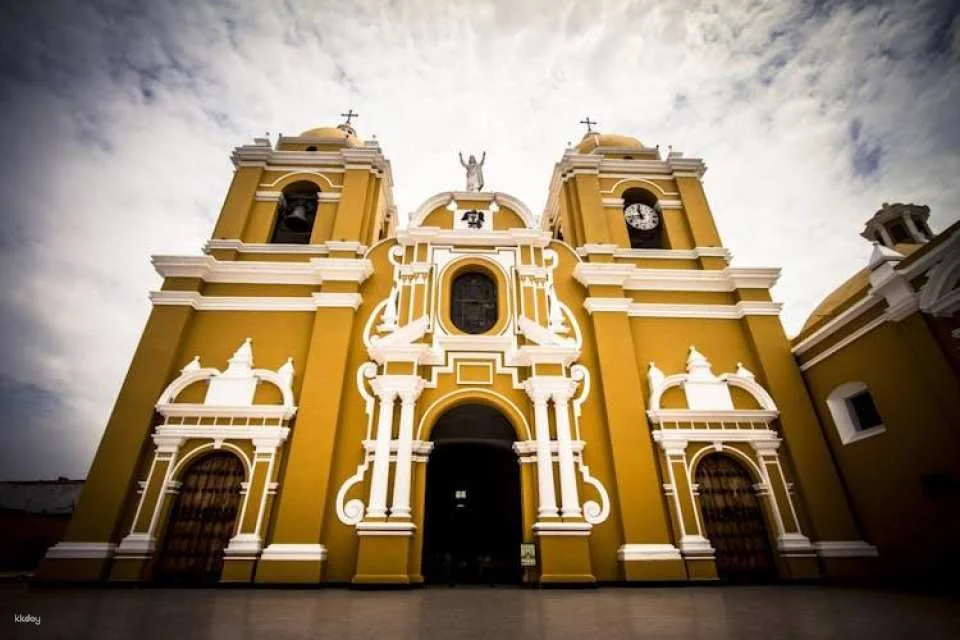 Half-Day Private Tour of Trujillo's History and Architecture