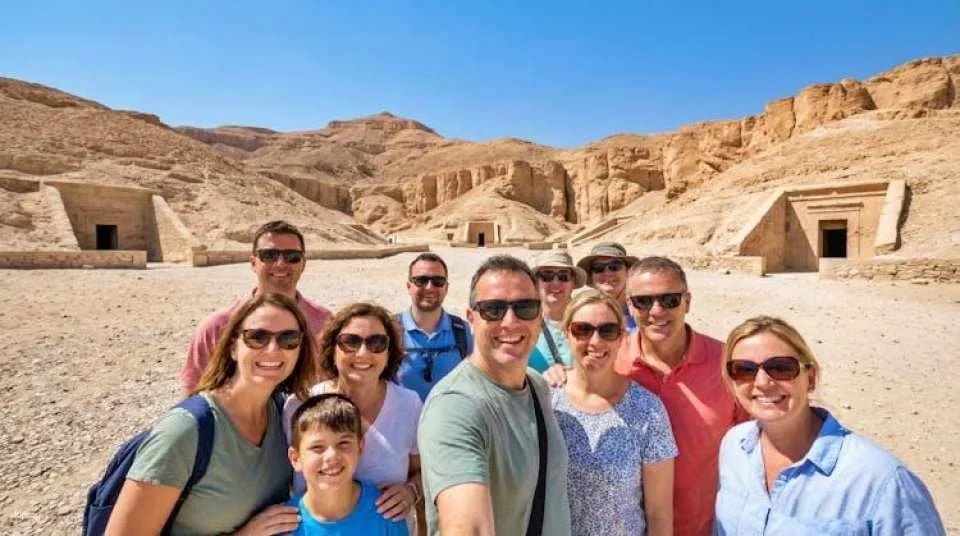 Dendera Temple,Valley of Kings,felucca cruise and lunch from Hurghada