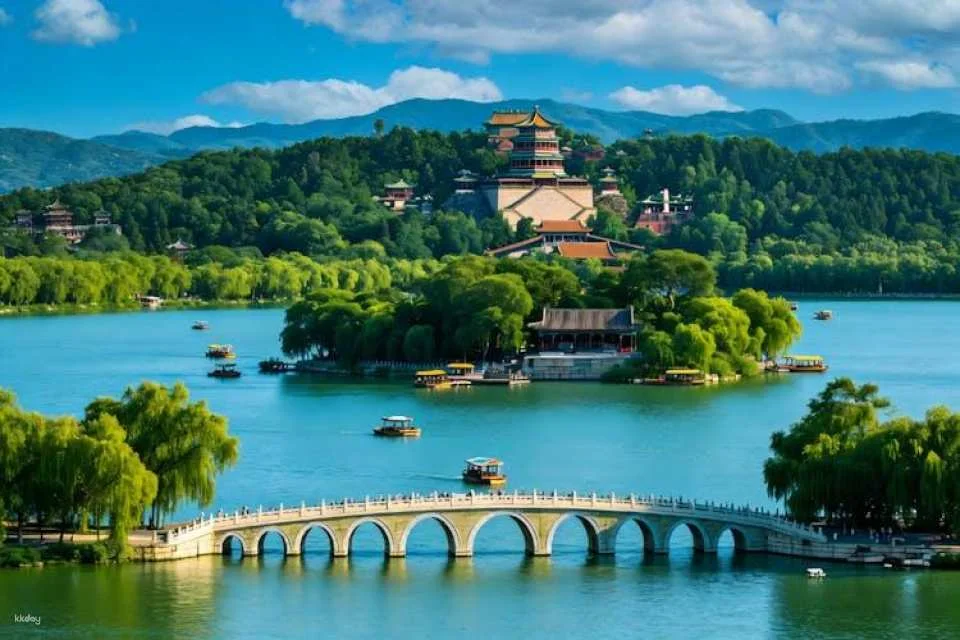 Private Guided Tour to Temple of Heaven, Panda House and Summer Palace