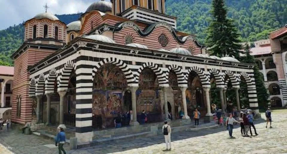 Self-guided tour in Rila Monastery (620421)