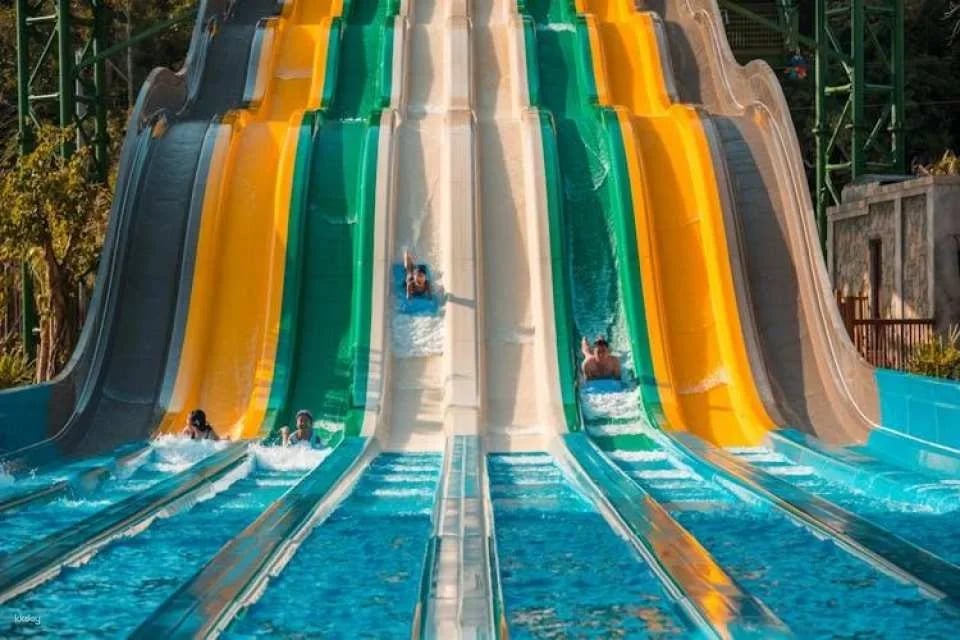 Hon Thom Cable Car and Aquatopia Water Park Entrance Ticket
