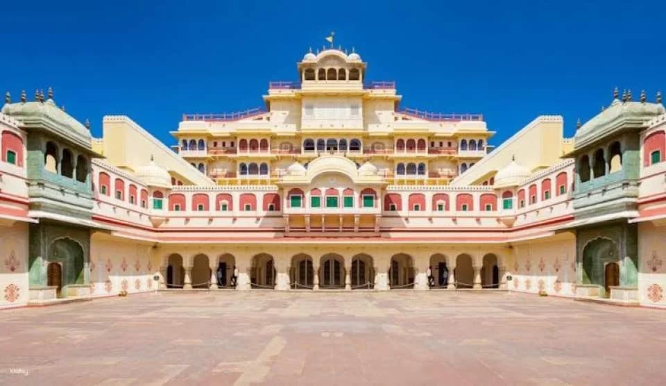 Jaipur city with the Amber Fort full-day private tour