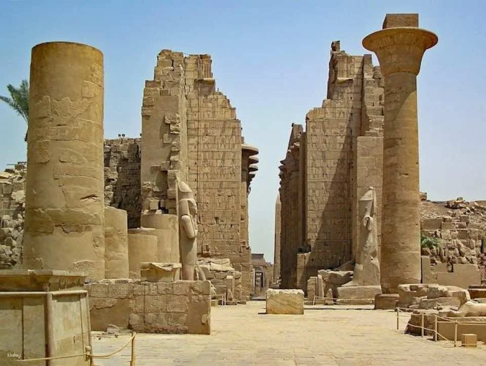 Ancient city of Luxor guided tour with lunch from Hurghada