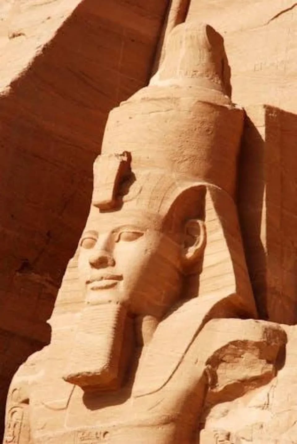 Guided Tour of Abu Simbel Temples from Aswan with Nubian Lunch
