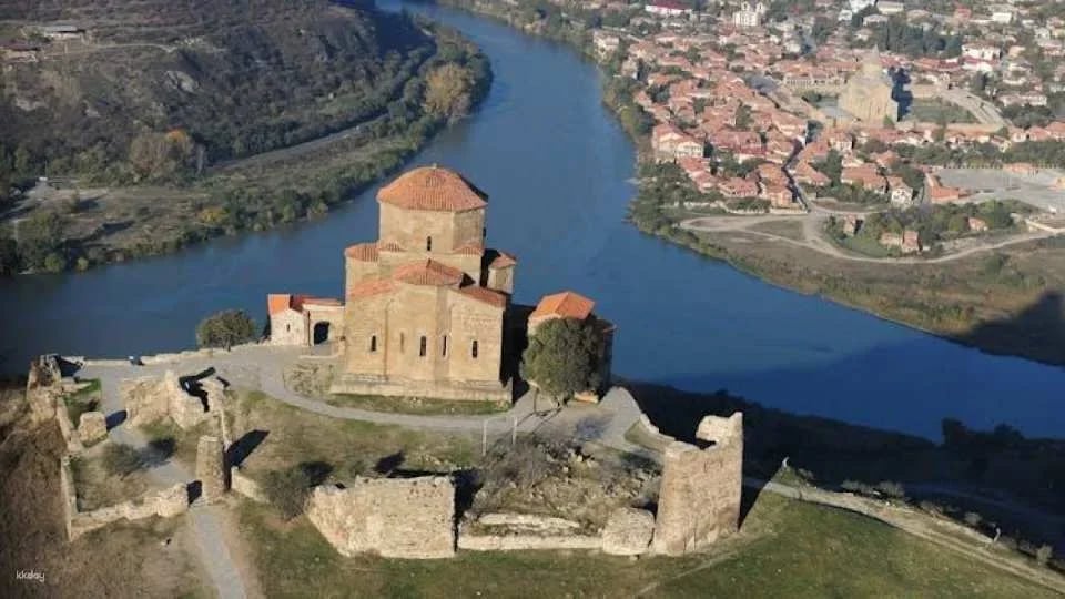 Mtskheta, Jvari, Gori and Uplistsikhe day tour from Tbilisi