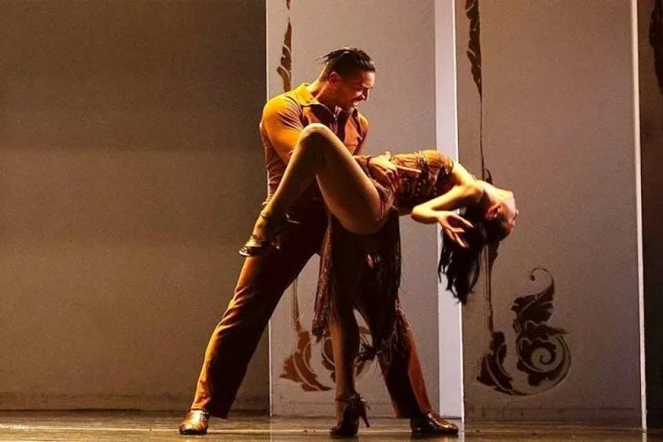 Buenos Aires Café De Los Angelitos tango show