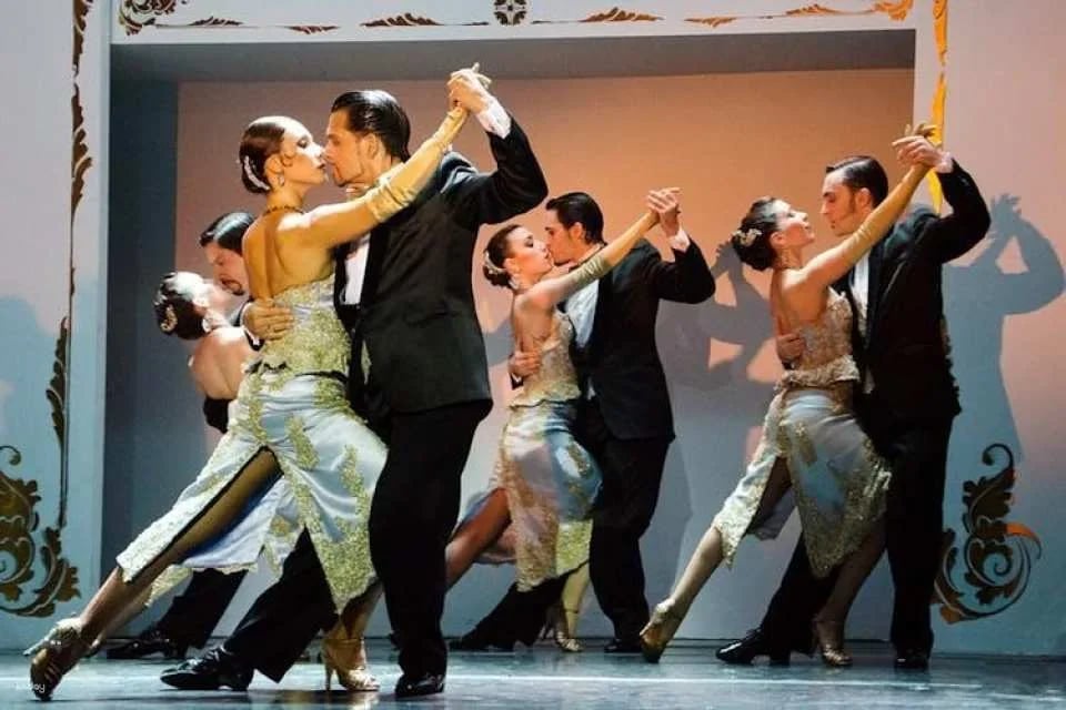 Buenos Aires Café De Los Angelitos tango show