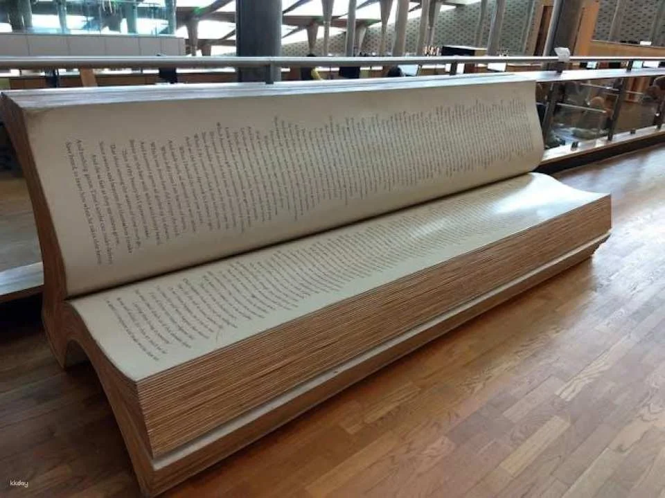 Half-day National Museum and Alexandrina Bibliotheca tour