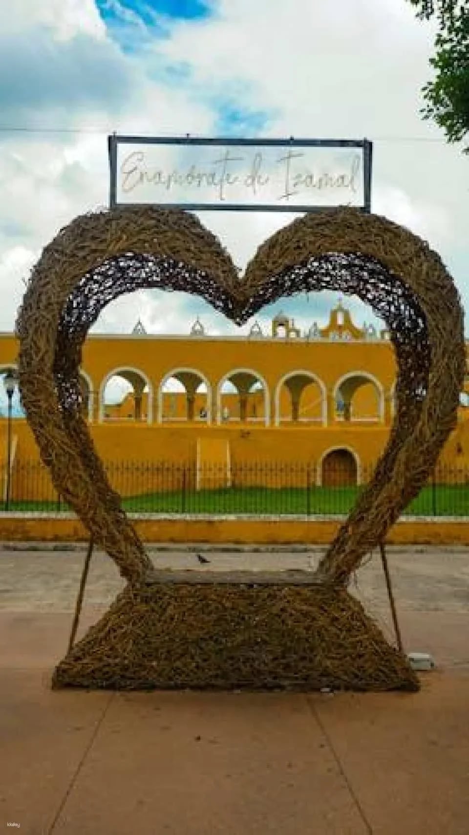 Izamal, Chichen Itza and Cenote Full-Day Tour
