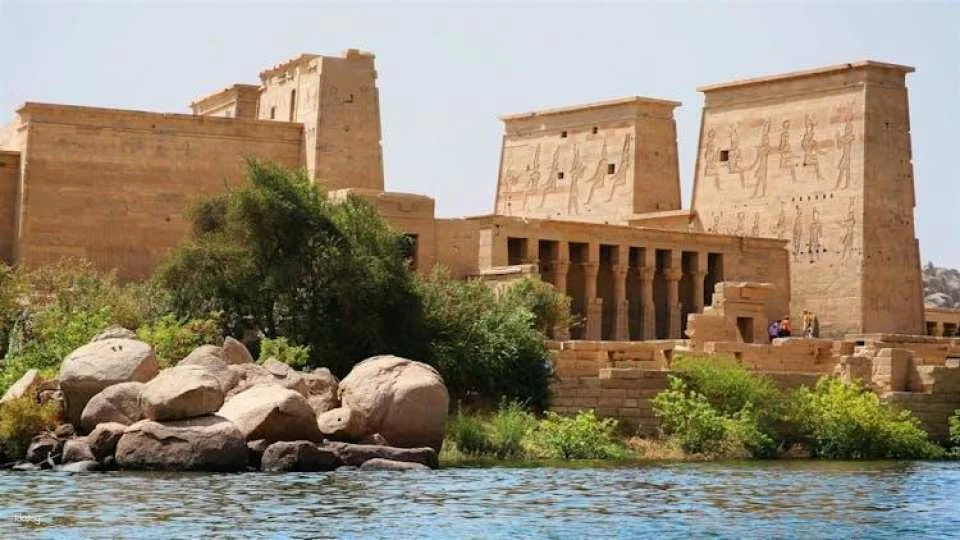 7-Day Tour of Luxor and Aswan Highlights aboard Steigenberger Minerva
