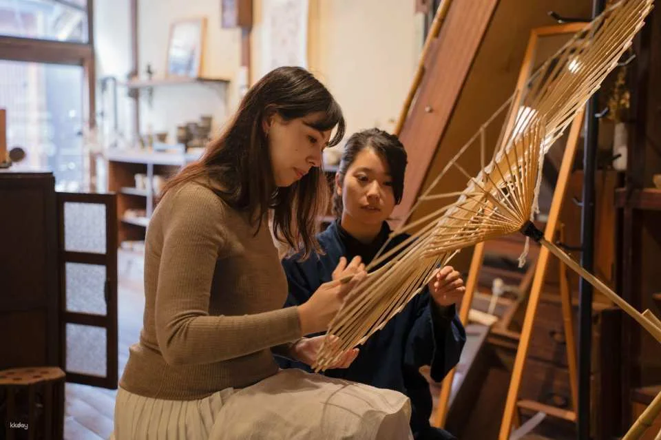Premium Experience Wagasa Making with Professional Artisan in Kanazawa