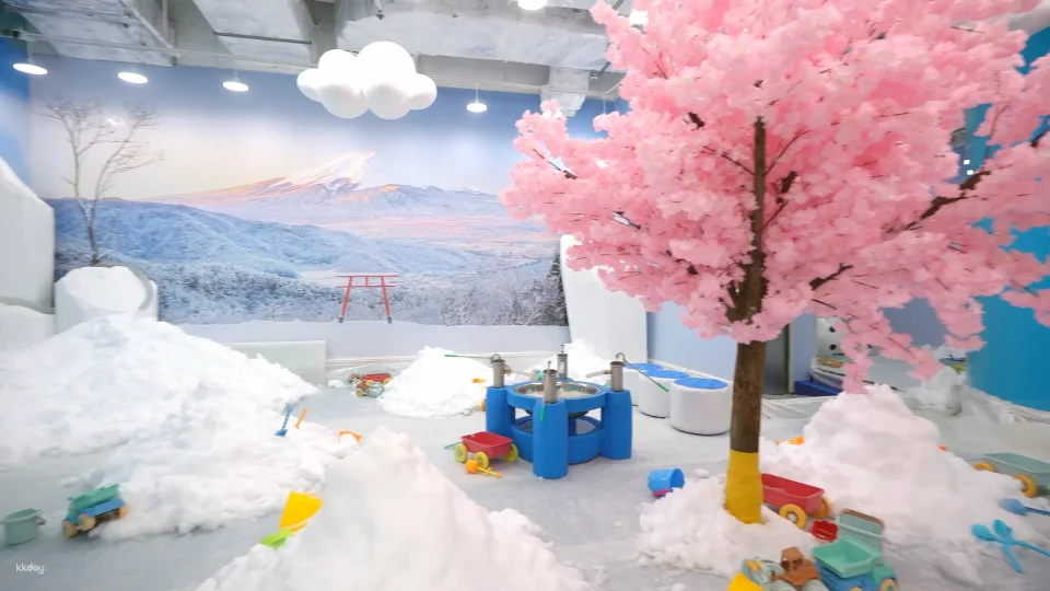 [Great Place to Go in Hong Kong] Tickets for D·Park "Magic Ice Indoor Snow Park" in Tsuen Wan | Hong Kong's Newest Children's Playground! Real Snow Experience / Top Choice for Family Fun