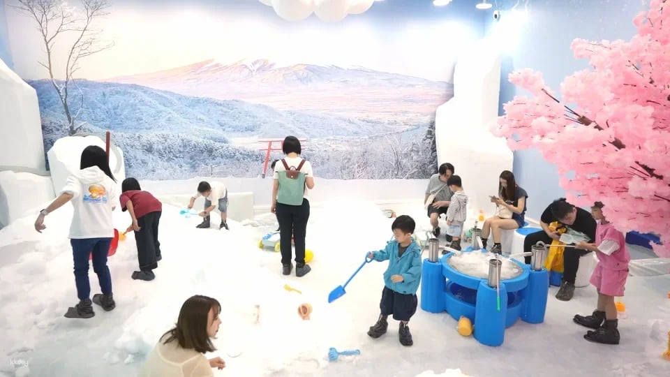 [Great Place to Go in Hong Kong] Tickets for D·Park "Magic Ice Indoor Snow Park" in Tsuen Wan | Hong Kong's Newest Children's Playground! Real Snow Experience / Top Choice for Family Fun