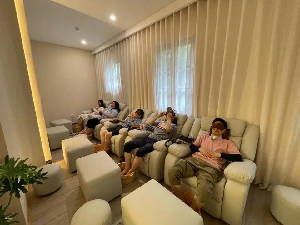 Miss Tien Spa Phu Quoc Experience: Massage Service at Sunset Town Area | Vietnam