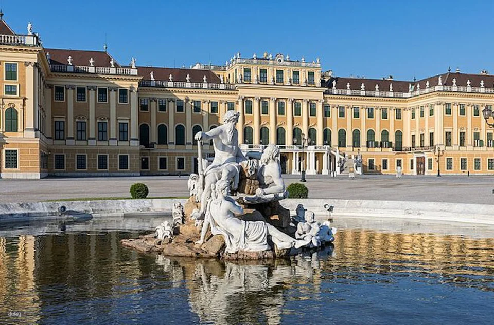 Skip the Line Schönbrunn Palace & Panoramic Train | Vienna