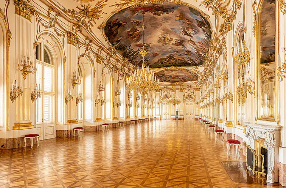 Skip the Line Schönbrunn Palace & Panoramic Train | Vienna