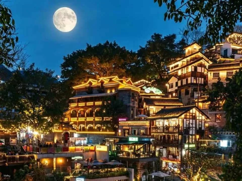 Chongqing Two Rivers and Four Banks Immersive Night Tour: Two Rivers Cruise + Xiahaoli + Night View by Car + Door-to-Door Pickup and Drop-off