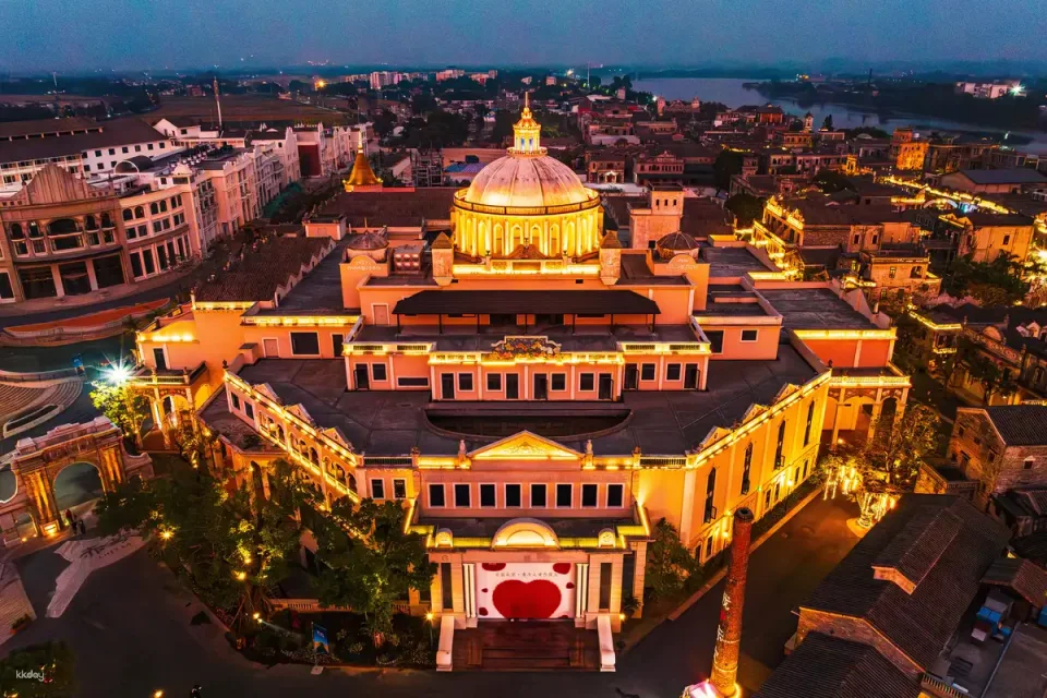 A Century-Old Hometown of Overseas Chinese | Chikan Overseas Chinese Ancient Town, Guangzhou (A one-stop scenic area combining Chinese and Western architectural styles, ancient arcade buildings, performance venues, restaurants, accommodations, and shopping)