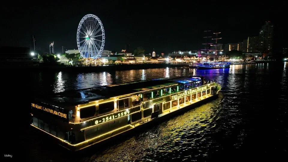 The Grand Chaophraya Cruise with Buffet, Live Music and Traditional Thai performances | Bangkok