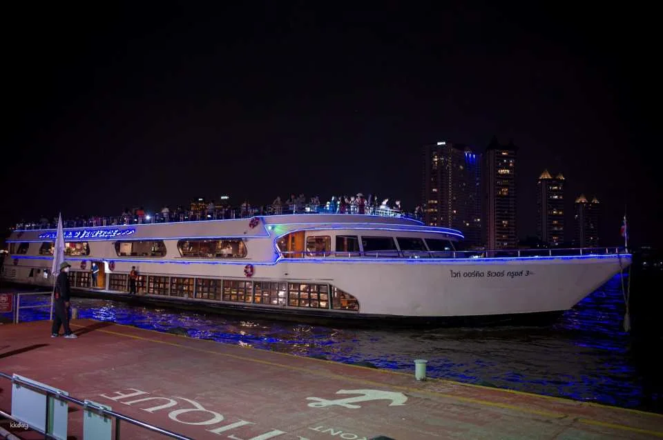 Chaophraya White Orchid Dinner Cruise Dinner & Beer Buffet | Bangkok