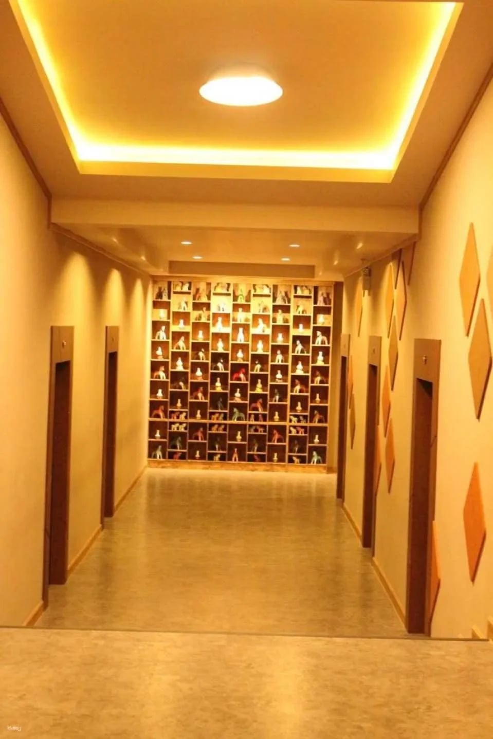 Pattaya: Thai Massage and Airport Transfer