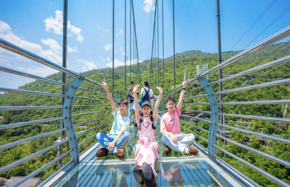 Hangzhou OMG Heart-Pounding Park (Popular outdoor adventure park offering thrilling high-altitude rides and extreme experiences, and the chance to explore a mysterious underground river)