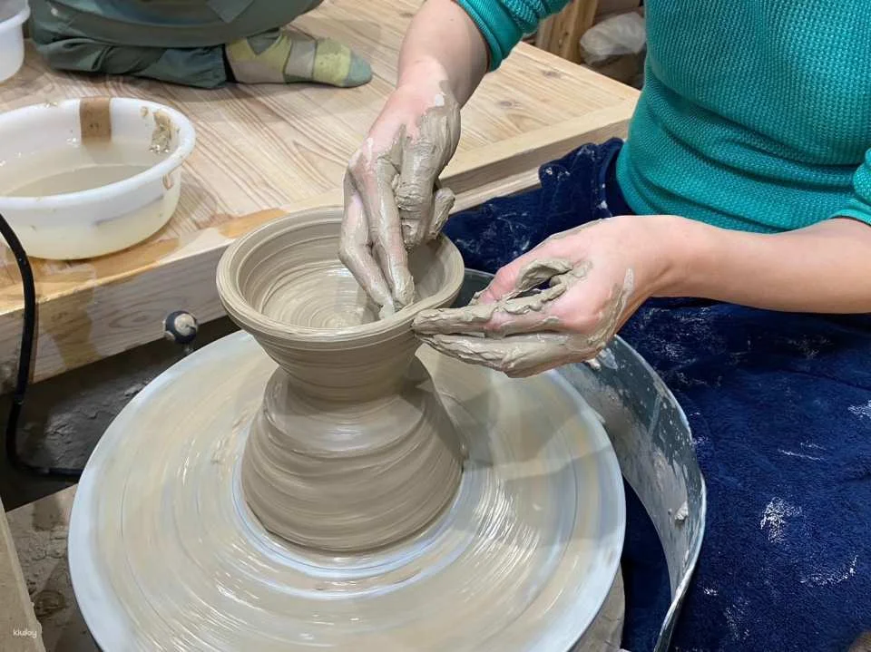 Kiyomizu Pottery Experience with a Certified Traditional Craftsman in Kyoto