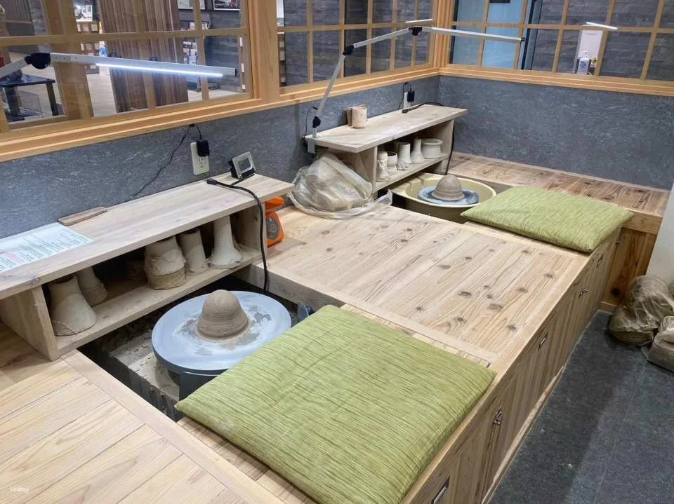 Kiyomizu Pottery Experience with a Certified Traditional Craftsman in Kyoto