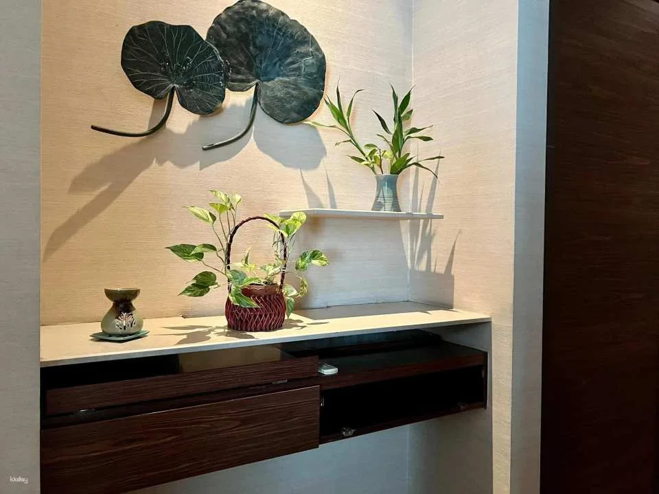 Green Leaf Health Massage at Chatrium Sathorn Hotel | Bangkok