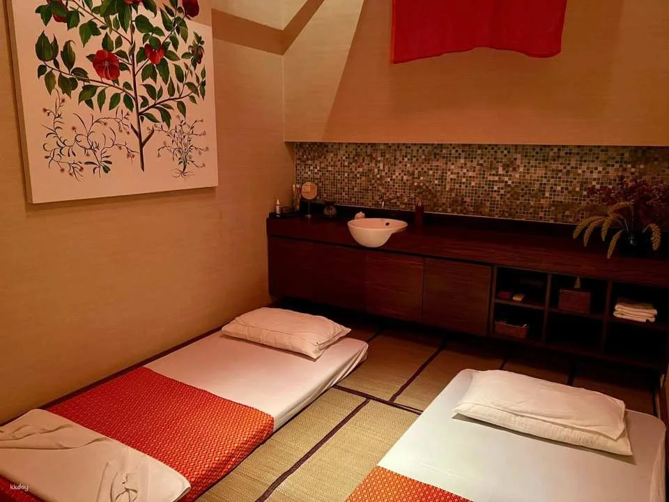 Green Leaf Health Massage at Chatrium Sathorn Hotel | Bangkok