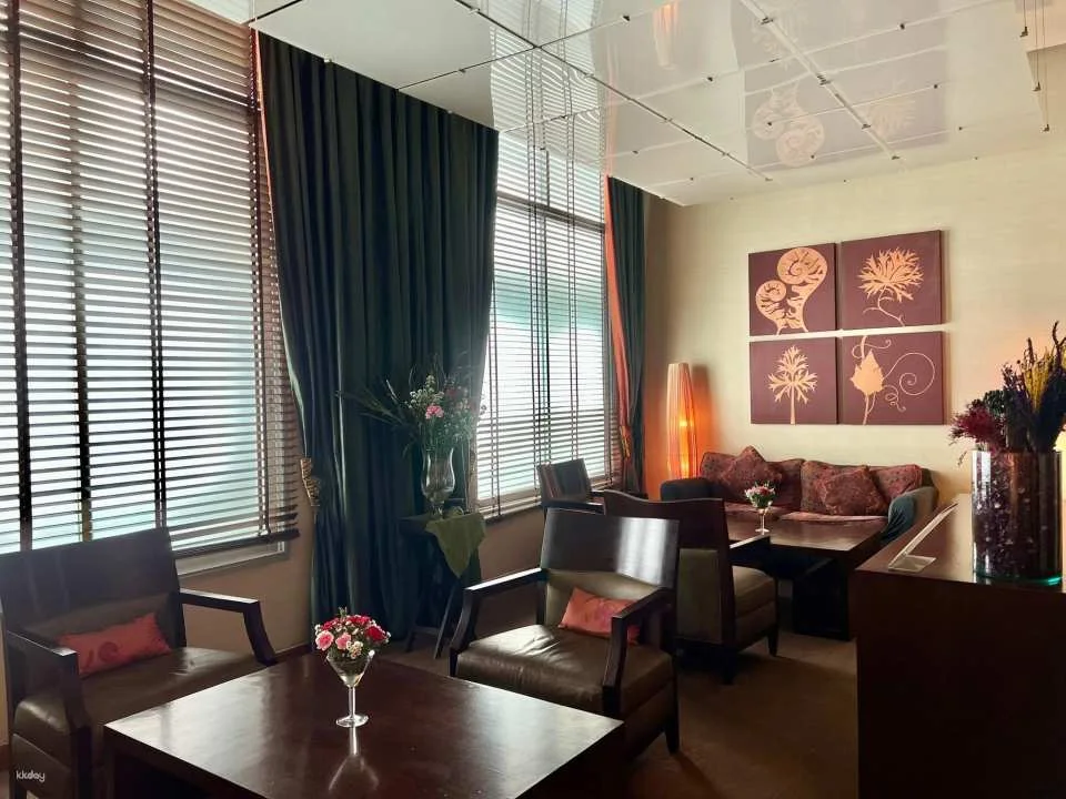 Green Leaf Health Massage at Chatrium Sathorn Hotel | Bangkok