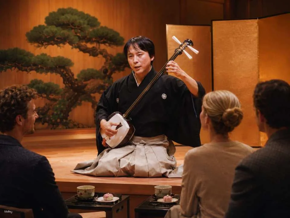 Tokyo: Japanese Culture Experience & Artist Talk (12 seats)