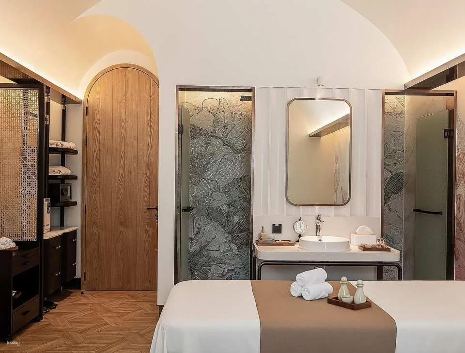 BHU MHAI Spa at Eastin Grand Hotel Phayathai Bangkok