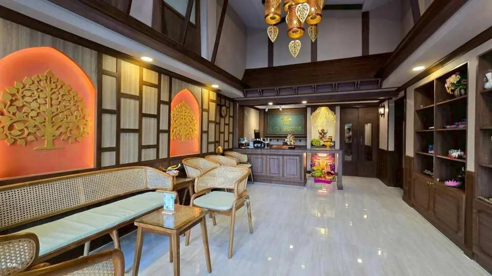Siam Serene Surawong Massage