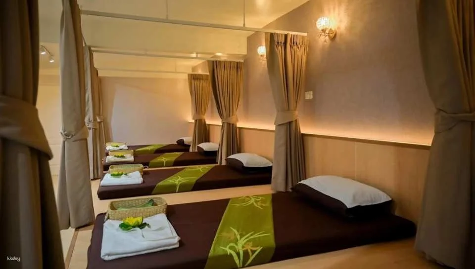 Chanee Massage & Spa - MRT. Phahol Yothin