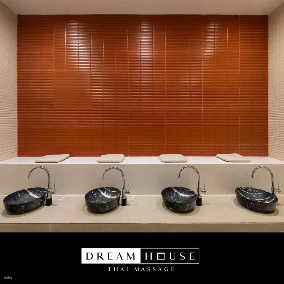 DreamHouse Thai Massage - Rama4