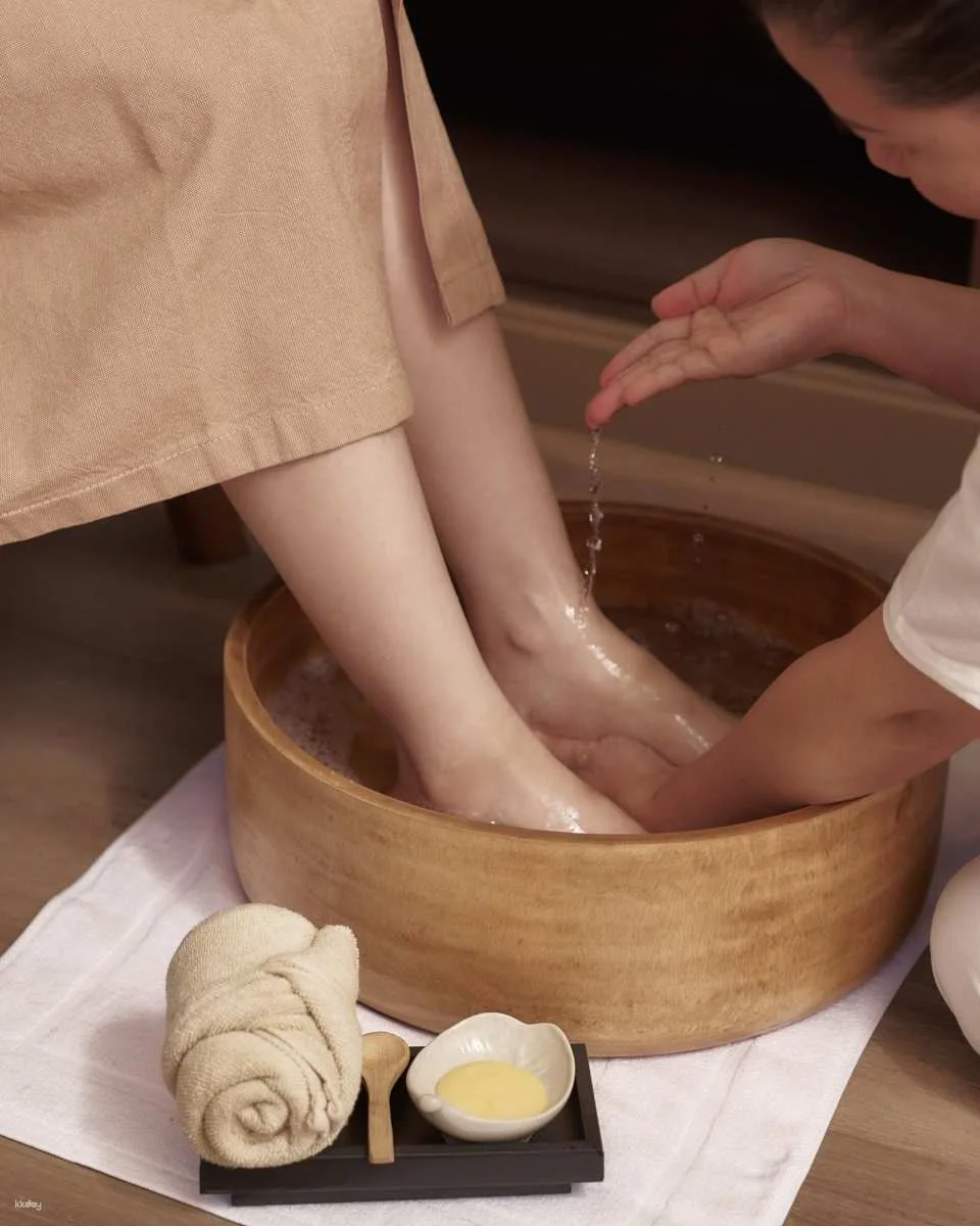 Wood House spa at PARKROYAL Suites Bangkok