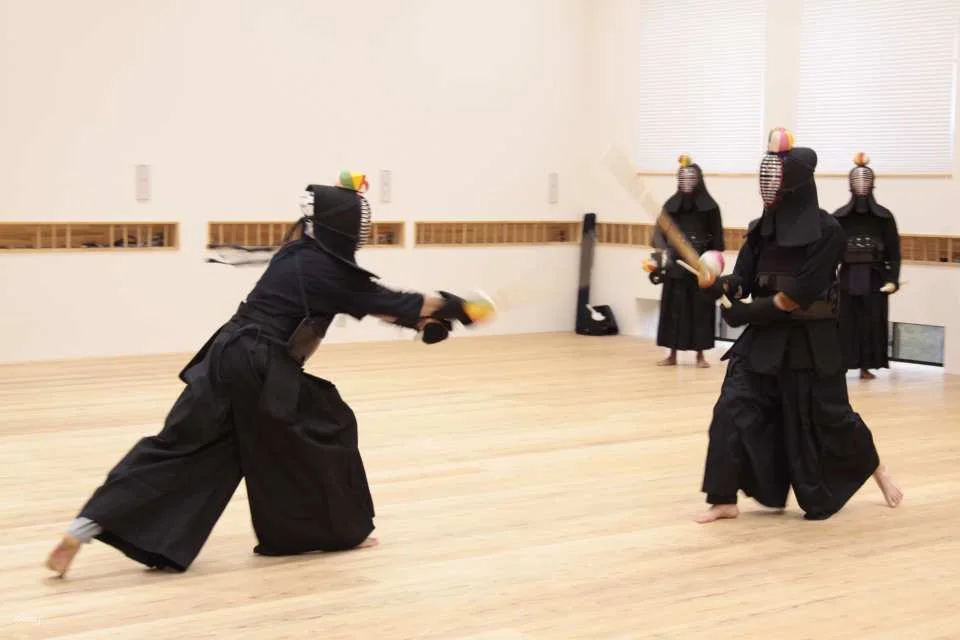 【SAMURAI TRIP】2-Hour Kendo Experience in Kyoto, Japan | Wearing Authentic Protective Gear & Beginner-Friendly