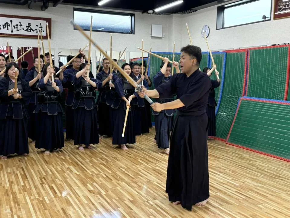 【SAMURAI TRIP】2-Hour Kendo Experience in Kyoto, Japan | Wearing Authentic Protective Gear & Beginner-Friendly