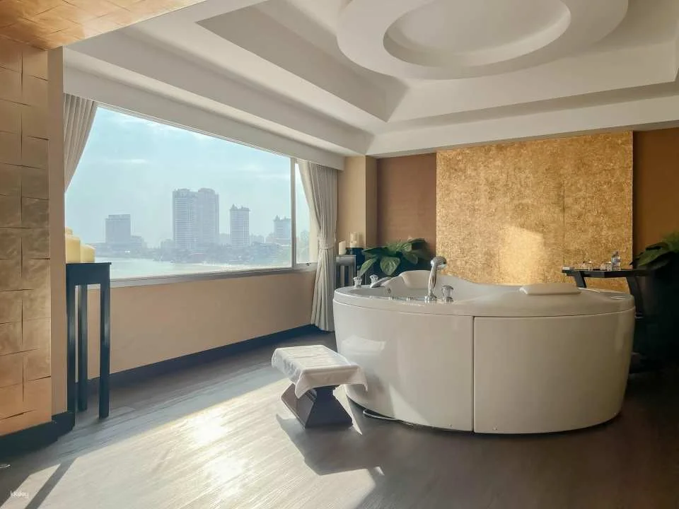 Heavena Wellness & Spa at Ramada Plaza at Wyndham Bangkok Menam Riverside